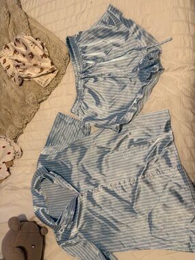Ekouaer Light Blue & White Striped Pajama Set